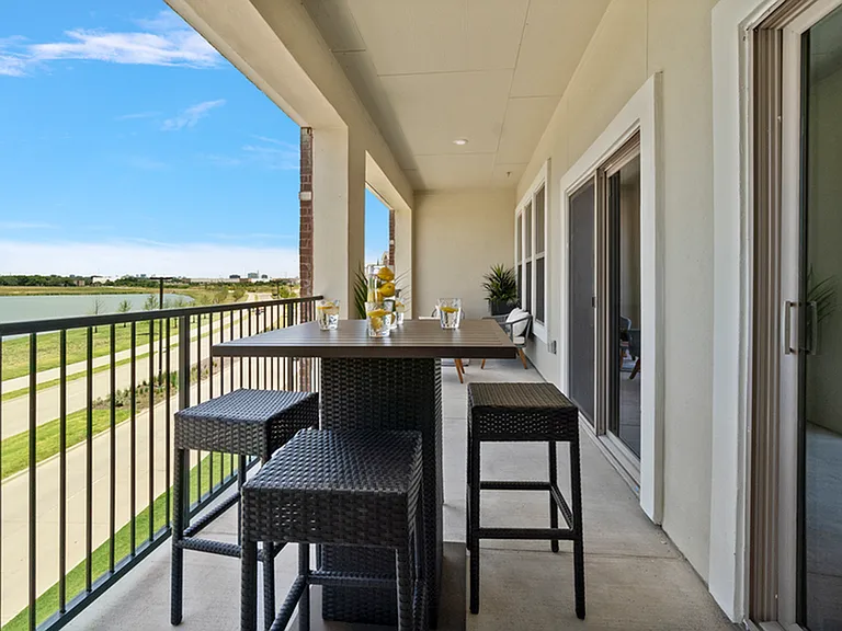 The Mansions at Mercer Crossing — Photo 25