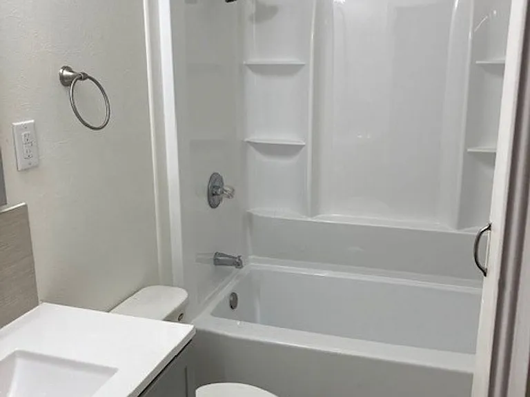 1608 Mozingo St — Photo 2