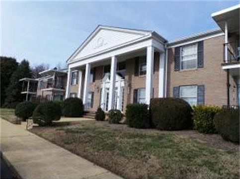 1st image of 202 University Pkwy #22