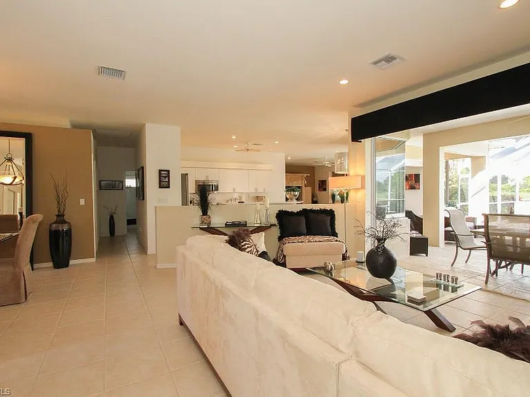 26343 Clarkston Dr — Photo 4
