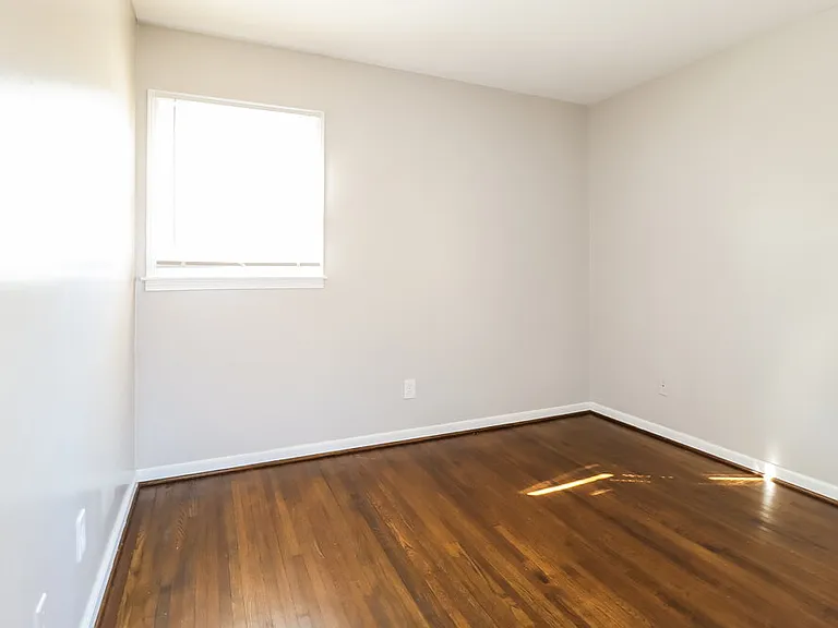 208 Sam Pate Dr — Photo 11