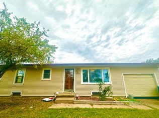 2022 Harold Ave, Salina, KS 67401