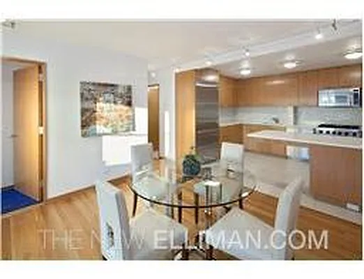 Rented by Douglas Elliman | media 16