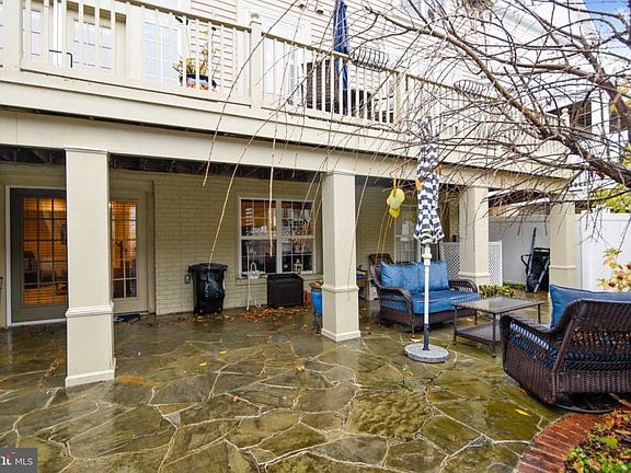 3rd image of 18459 Lanier Island Sq