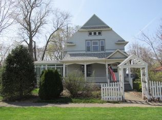 502 S Main St, Long Point, IL 61333