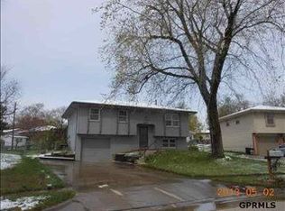 6610 S 81st St, Ralston, NE 68127