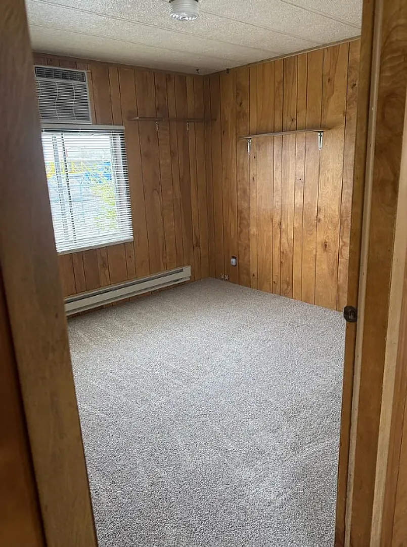 Cozy Home with All Utilities Included! — Photo 3