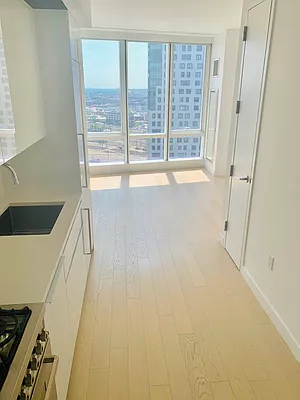 Rented by Luxury Apartments LIC | media 17
