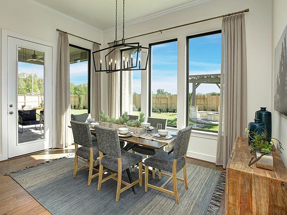 The Presley III Dining