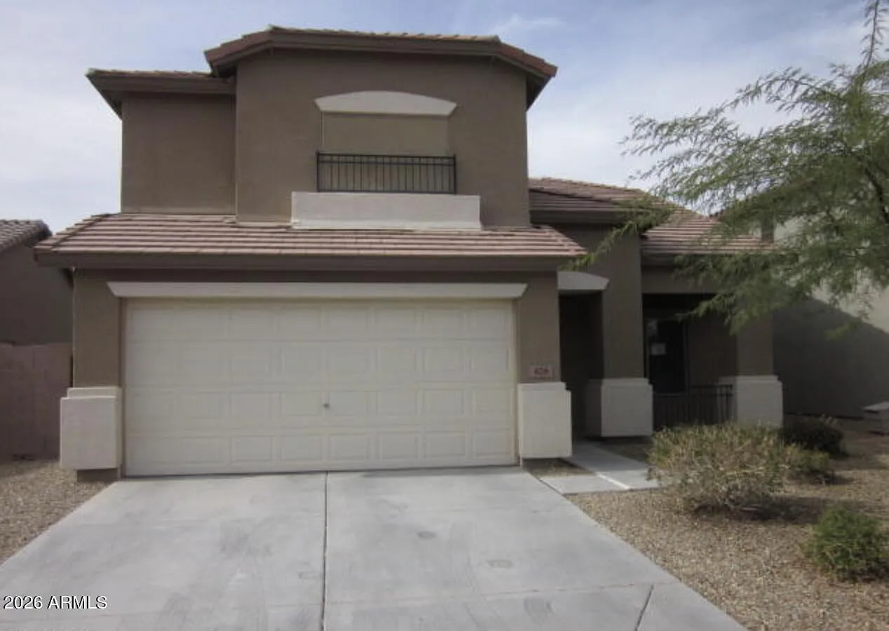 3 bed, 2.5 bath, 1964 sqft, $1,950 — Photo 1