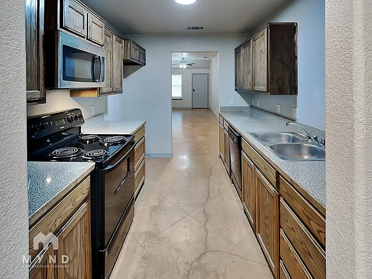 208 Walnut Bend Rd — Photo 5