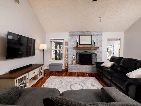 532 Roberts Dr, Saginaw, TX 76179