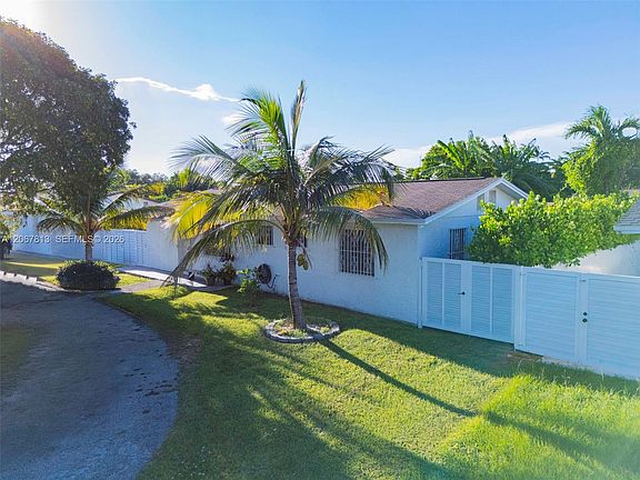 4th image of 12761 SW 256th St