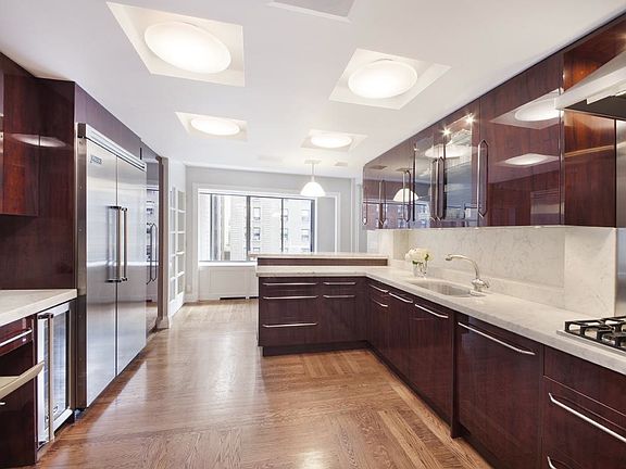 4th image of 900 Park Ave APT 2A