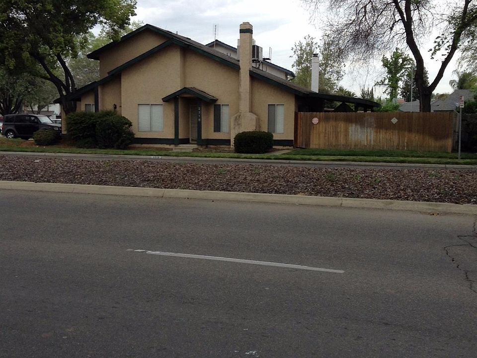 1st image of 2318 N Bradley St