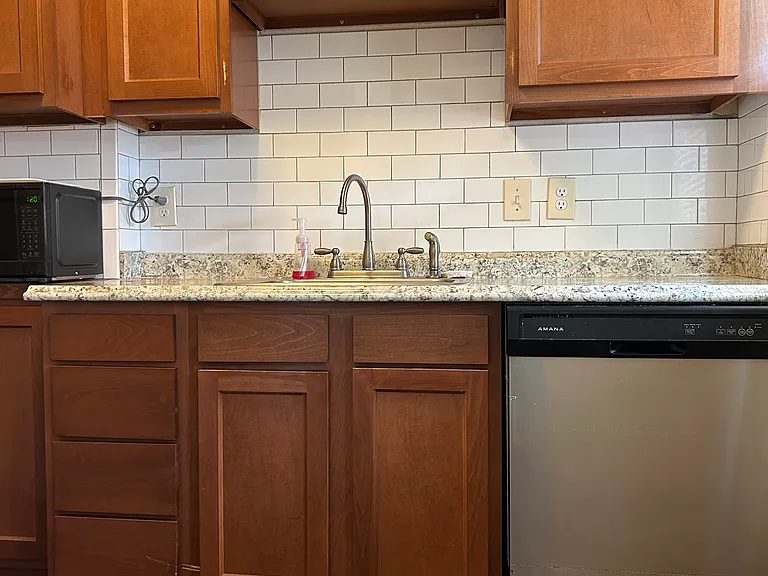 5404 Milton Ave — Photo 2