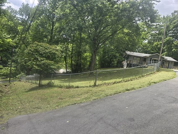 2nd image of 313 Rich Hollow Rd