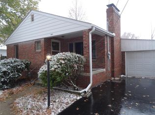 1926 N Rodgers Ave, Alton, IL 62002