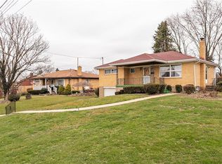 305 E Patty Ln, Monroeville, PA