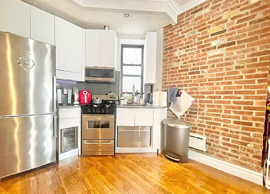 Rented by Century 21 Premier  | media 10