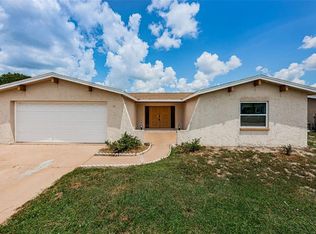 8209 Redfield Dr, Port Richey, FL 34668