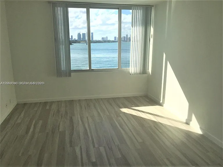 1000 West Ave #515 — Photo 13