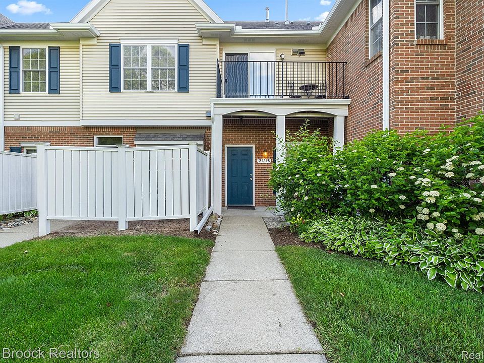 1st image of 2929 Cottonwood Dr Unit B