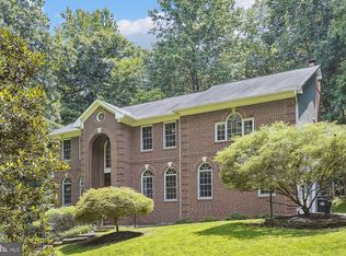 7805 Blackacre Rd, Clifton, VA 20124