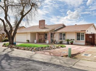 9013 Meadowdale Way, Elk Grove, CA 95624