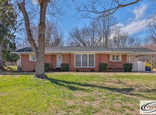 238 S Parkway St, Dresden, TN 38225
