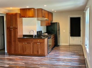 19 Dover St, Fitchburg, MA 01420