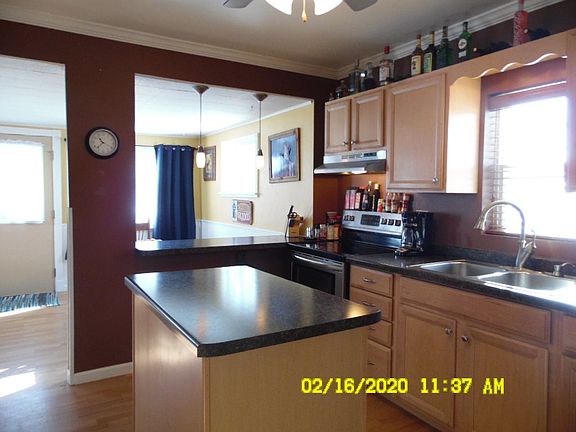 5th image of 825 S 11th Ave