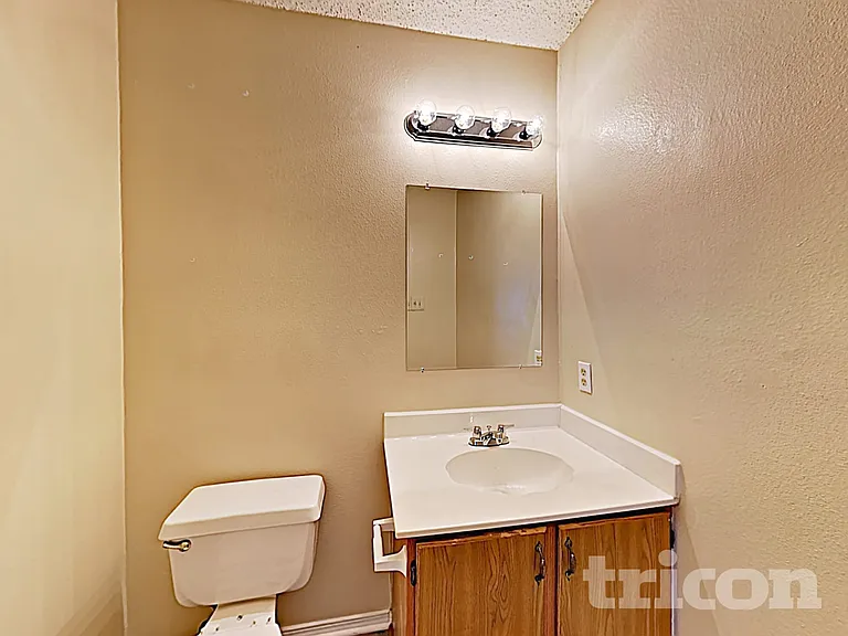 8015 Chestnut Barr Dr — Photo 14