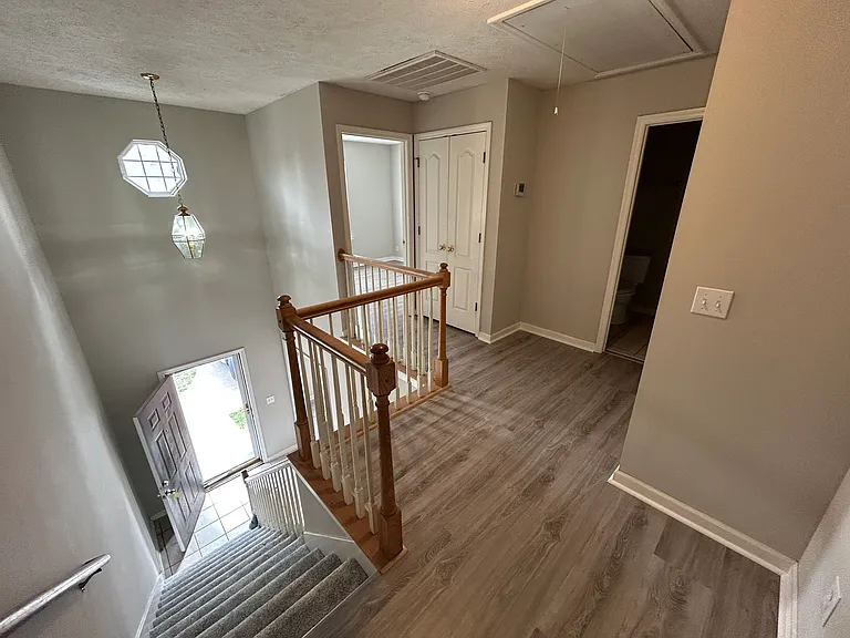 1525 Middleborough Ct — Photo 9
