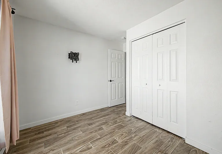 13608 N 41st Pl — Photo 14