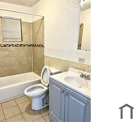 2811 Avenue M #5 — Photo 8