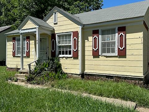 1st image of 146 Arbor Hill Dr