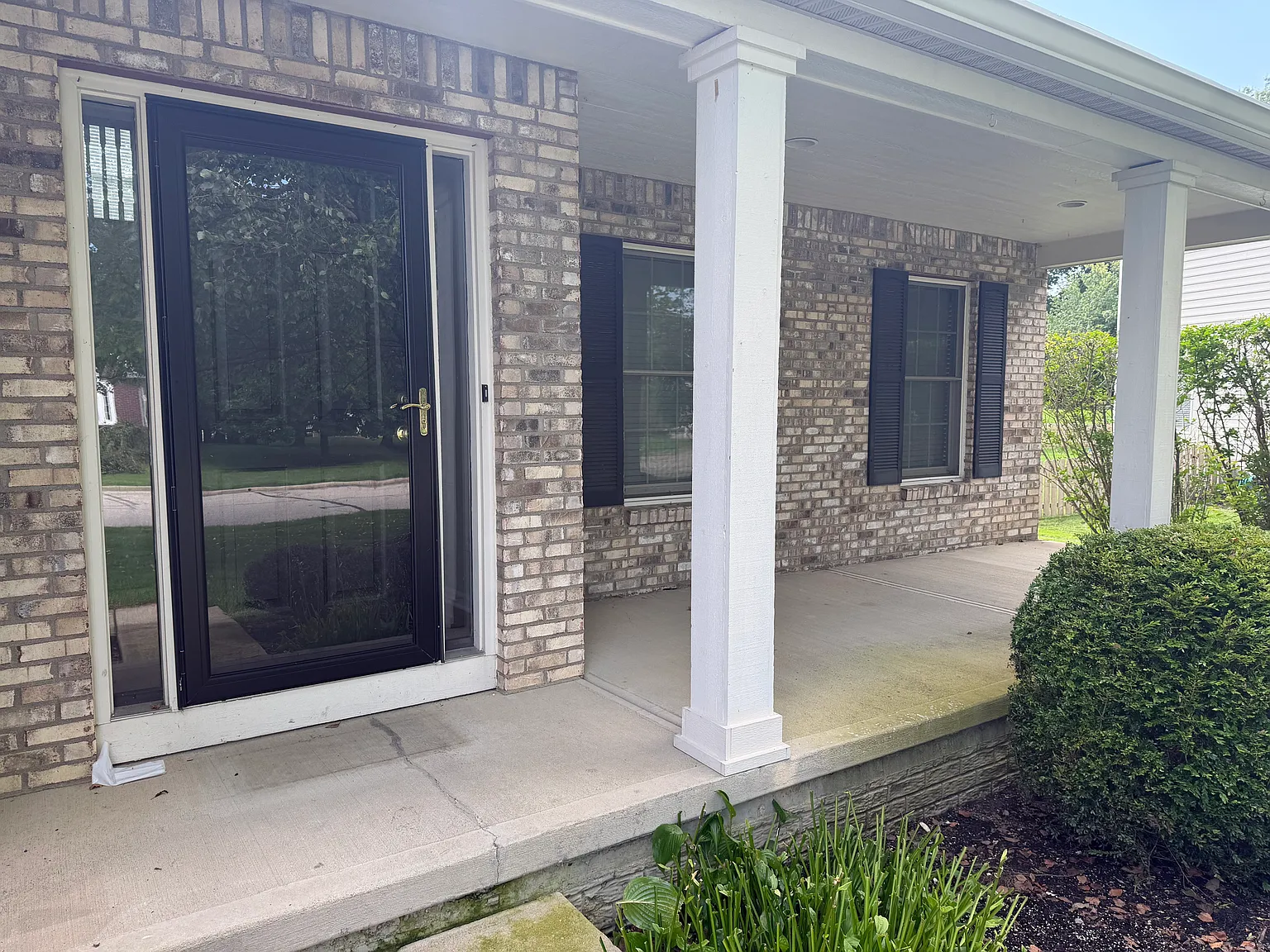 3 bed, 2.5 bath, 2037 sqft, $2,795 — Photo 2