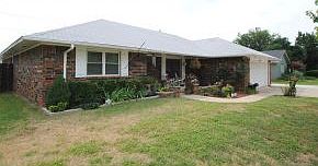 1st image of 524 Claremont Dr