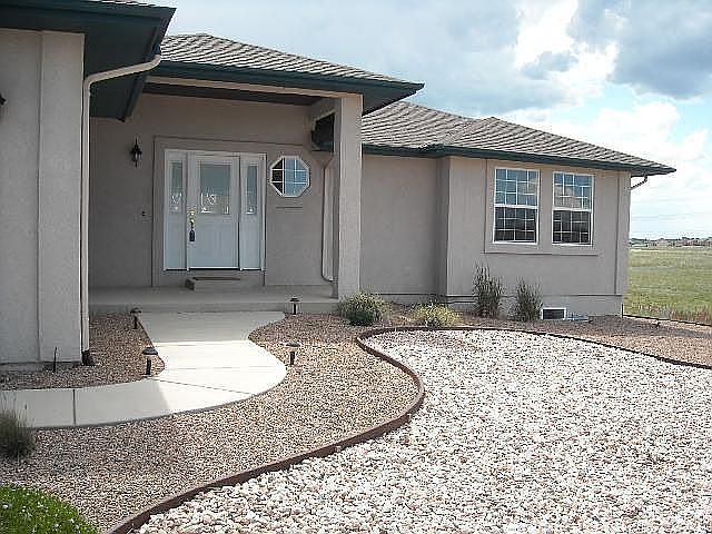 Elegant home on 5 acres!