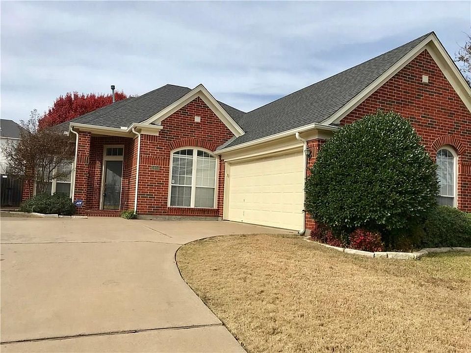 1st image of 6404 Greenbriar Ln