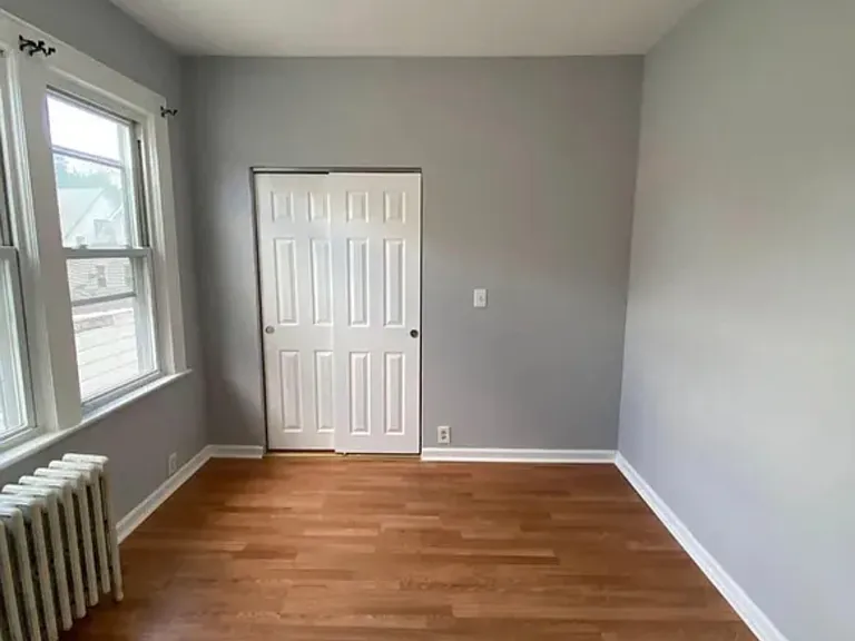 95 16th Ave #3B — Photo 3