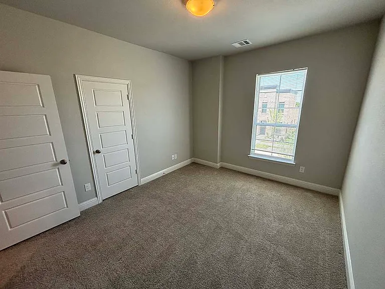 2125 Layla Dr — Photo 24