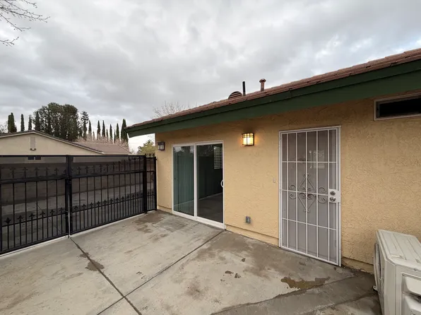 43861 Shiloh Ln #2, Lancaster, CA 93535