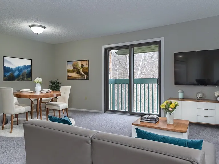 St. Clair Woods Apartments — Photo 16