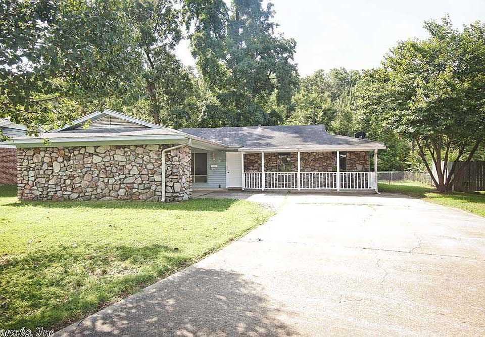 1st image of 716 Green Hills Dr