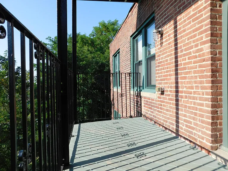 32 Dennison St #6 — Photo 13