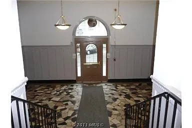 Lobby - 1457 Park Rd NW #104