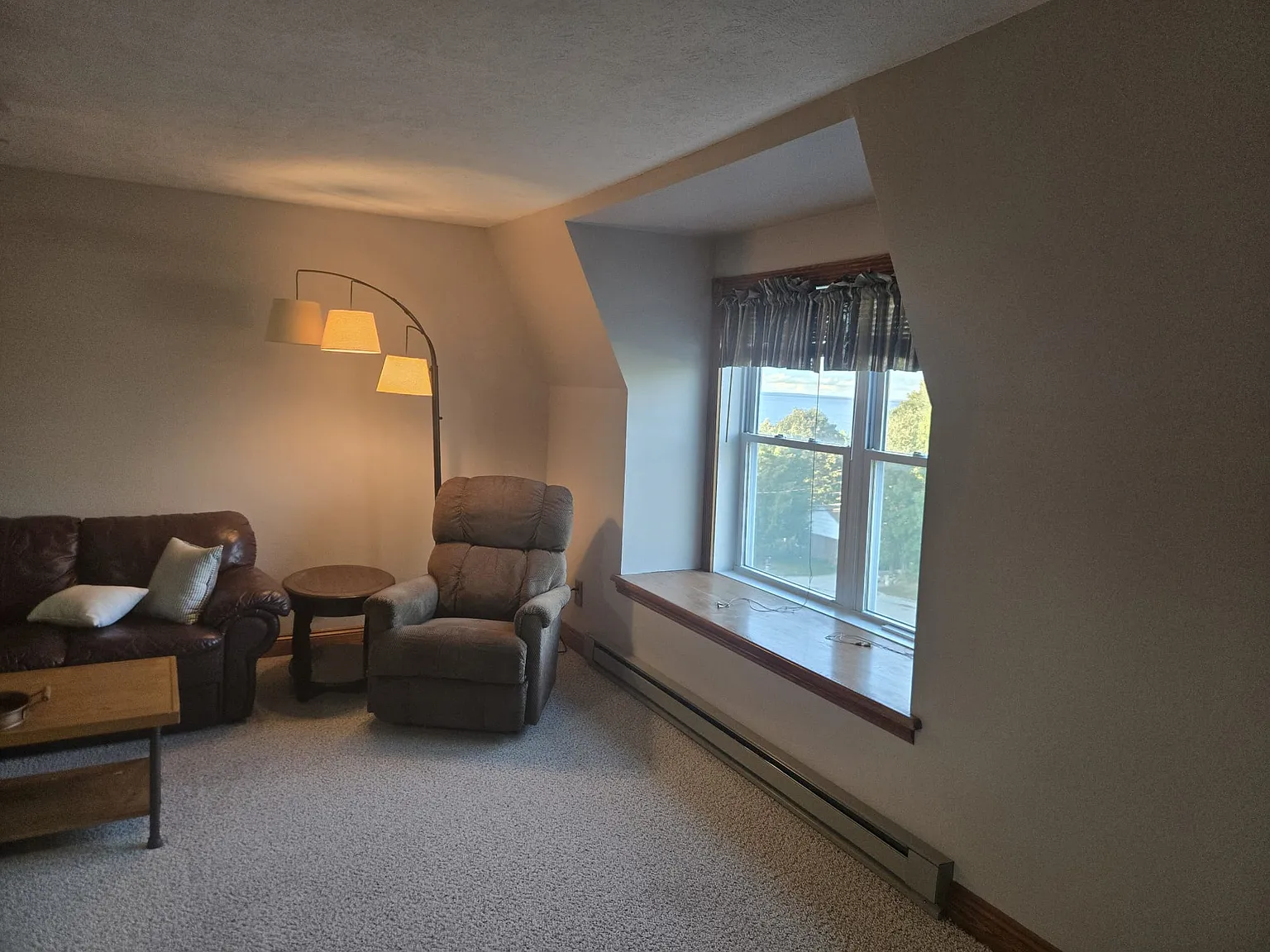 1 bed, 725 sqft, $1,250 — Photo 3