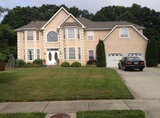 2019 Paddock Ln, Williamstown, NJ 08094